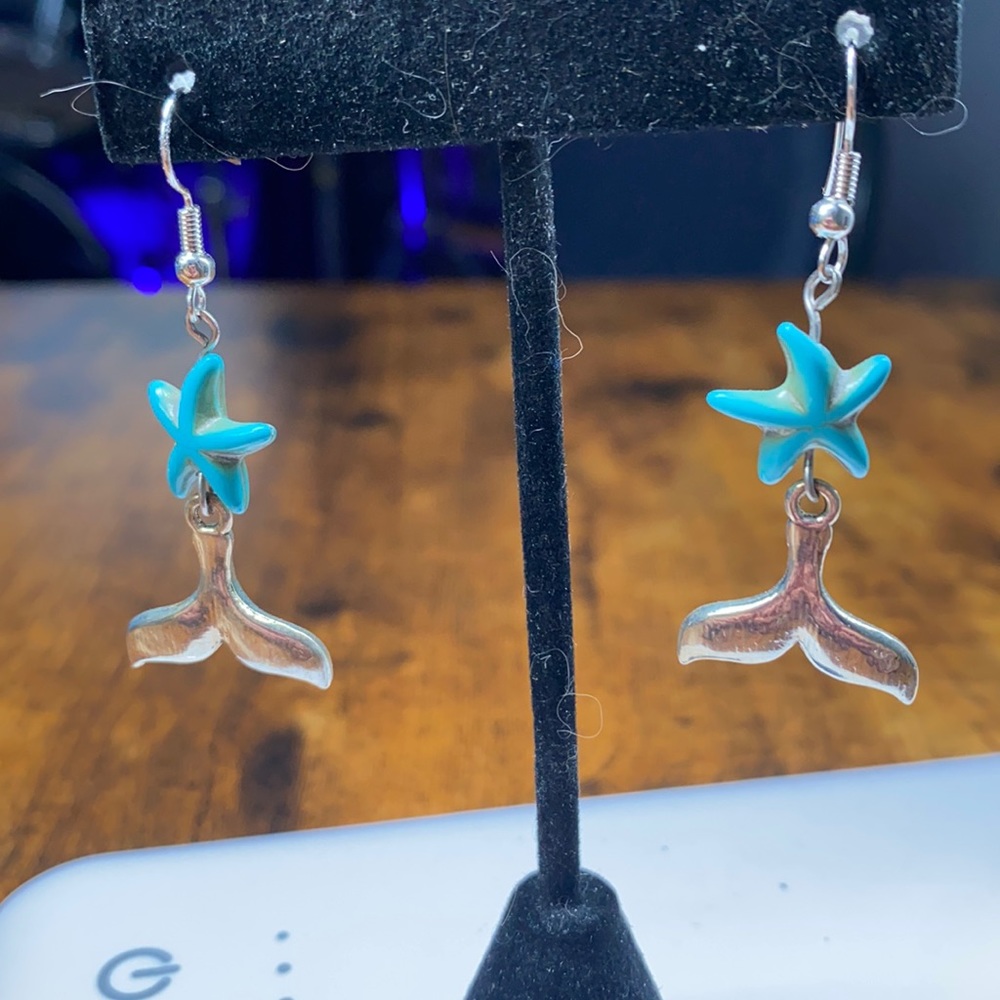 Whale Tail dangly earrings